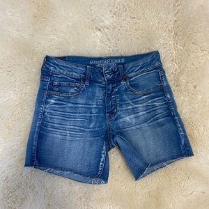 Washed denim American Eagle shorts
